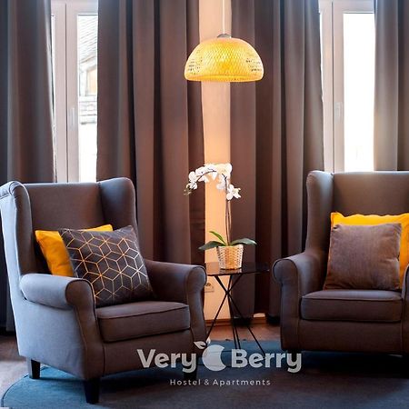 Very Berry - Garbary 27 - Apartament Z Balkonem, Old City, Check In 24H Apartment Poznan Exterior photo
